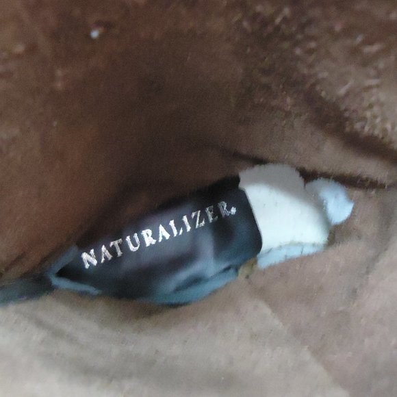 SIZE 6.5. NATURALIZER leather riding boots. - Picture 14 of 16